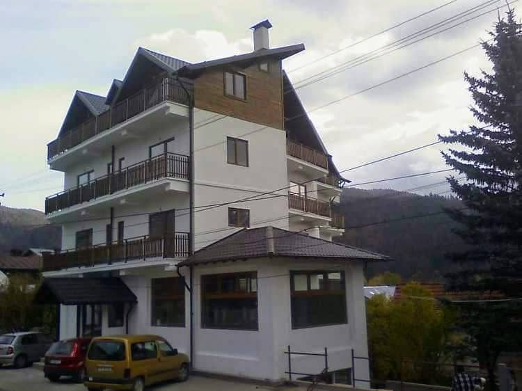 Pensiunea Casa Albă