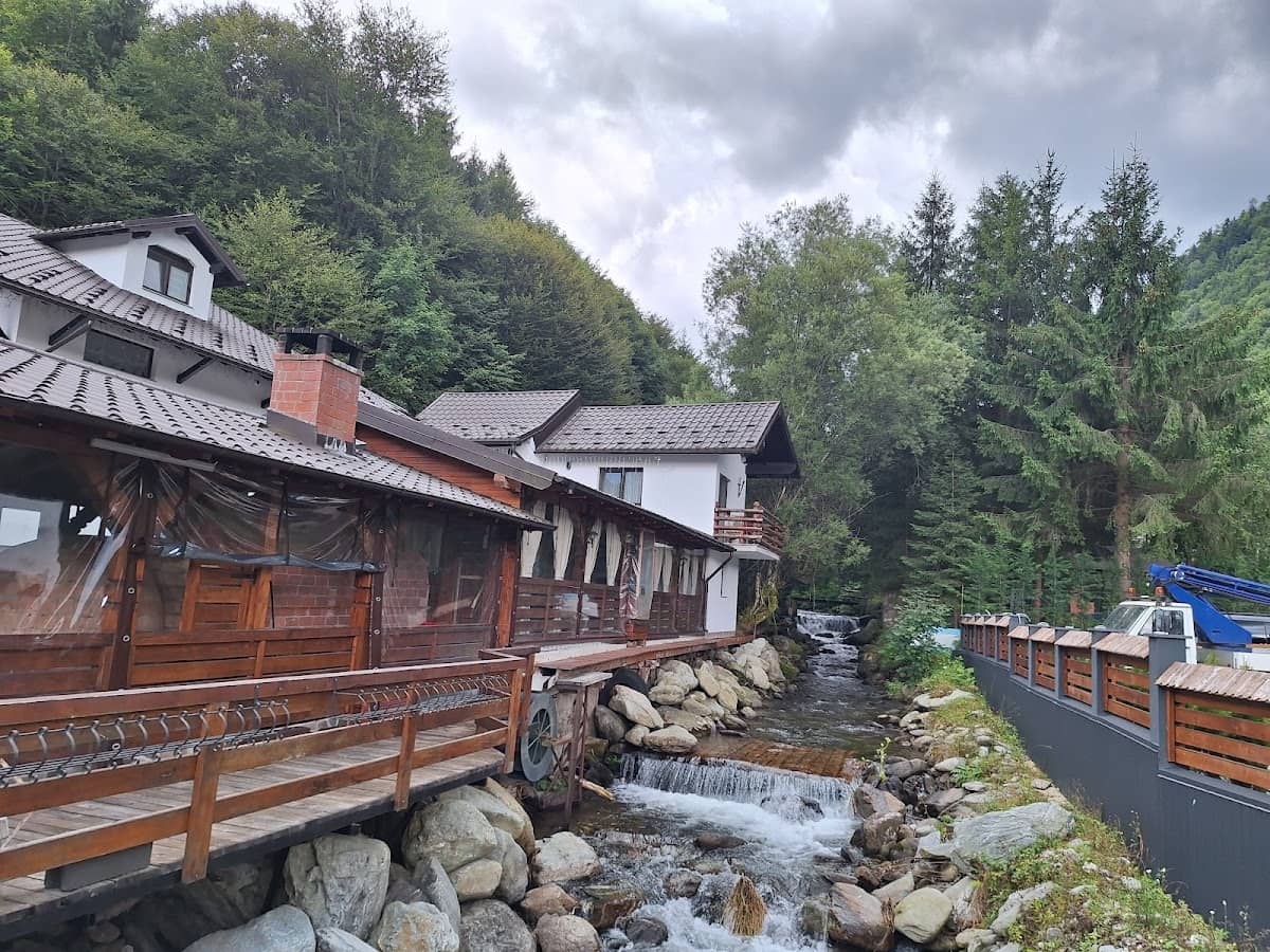 Hotel Ivașcu - Moisei, Maramureș