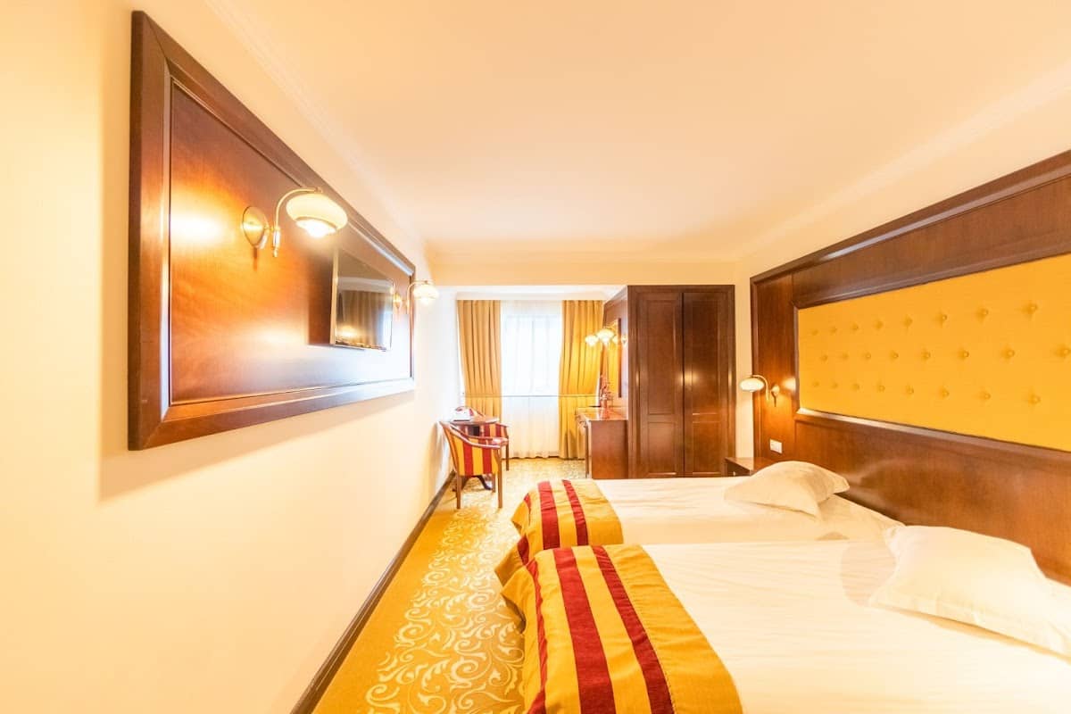 Hotel Silva — 2