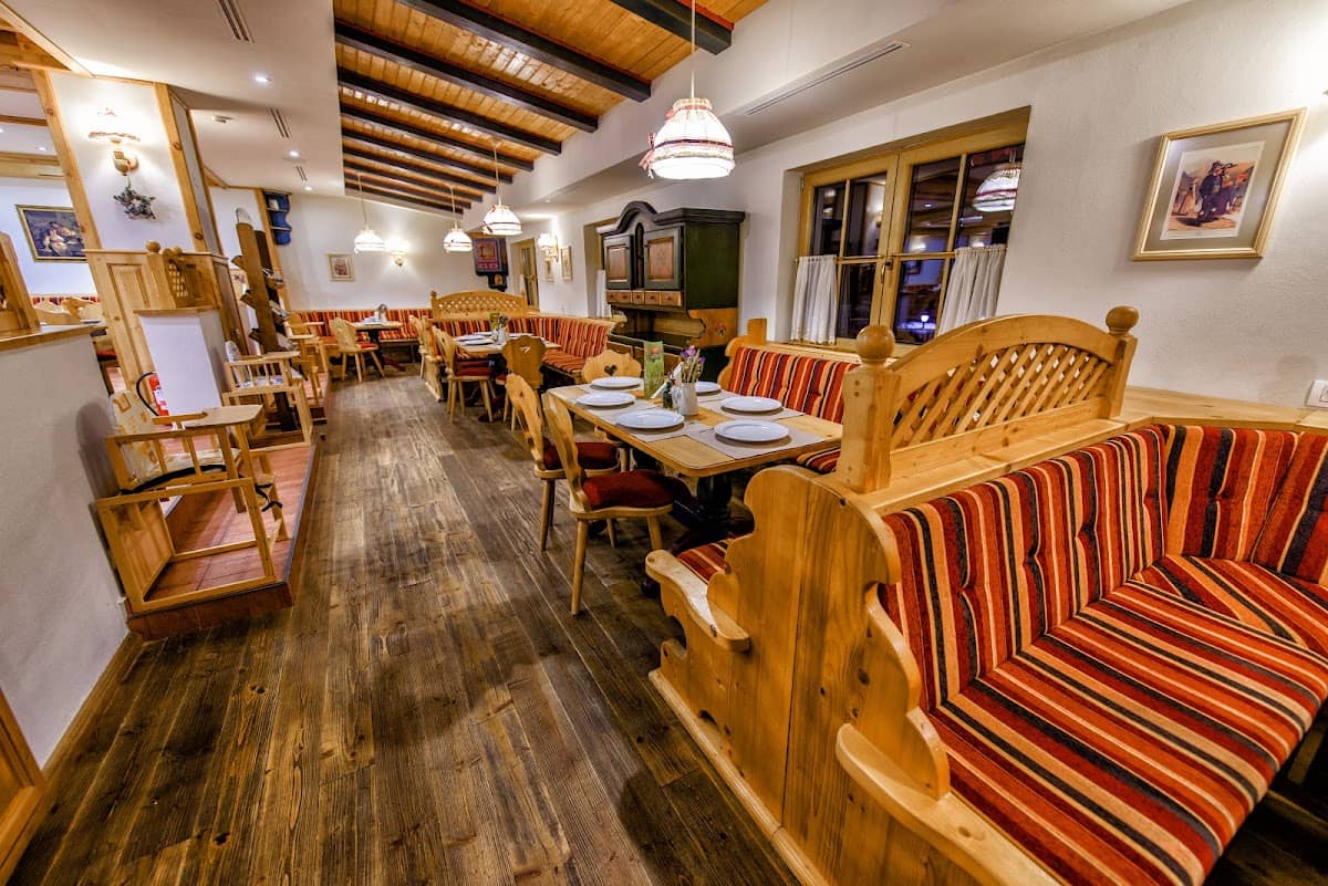 Brandeberg Pensiune & Restaurant