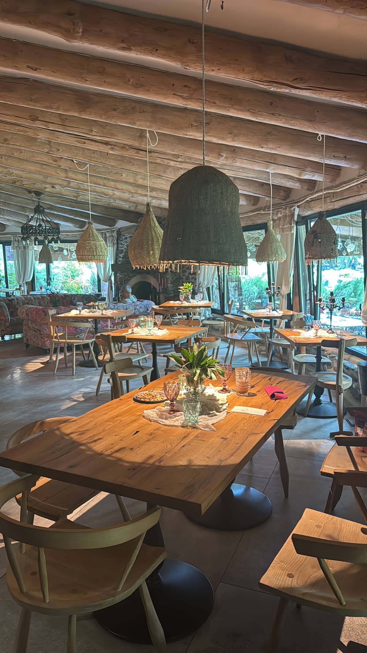 Restaurant Castelul de Lut, Valea Zânelor — 2