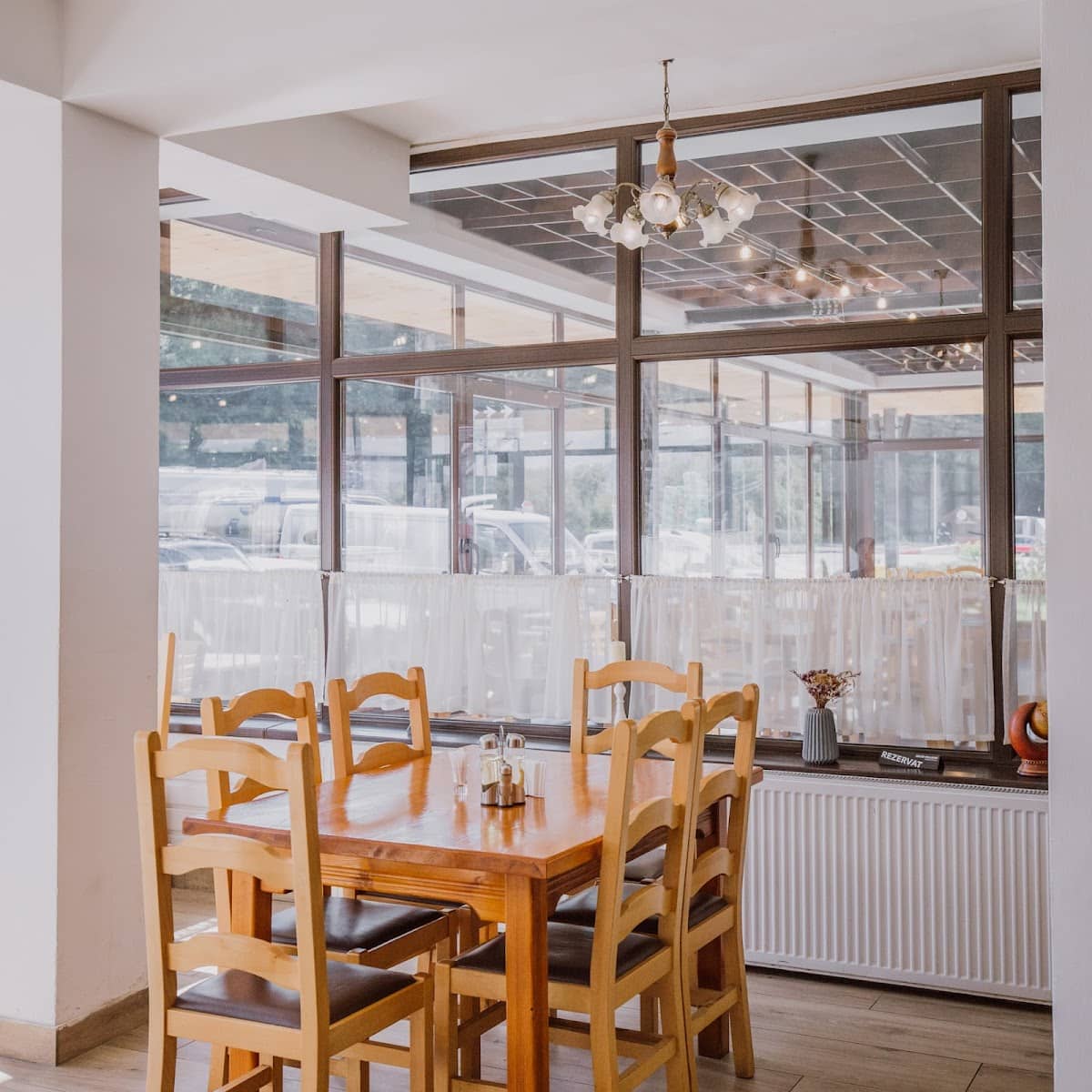 Restaurant Poiana Bradului